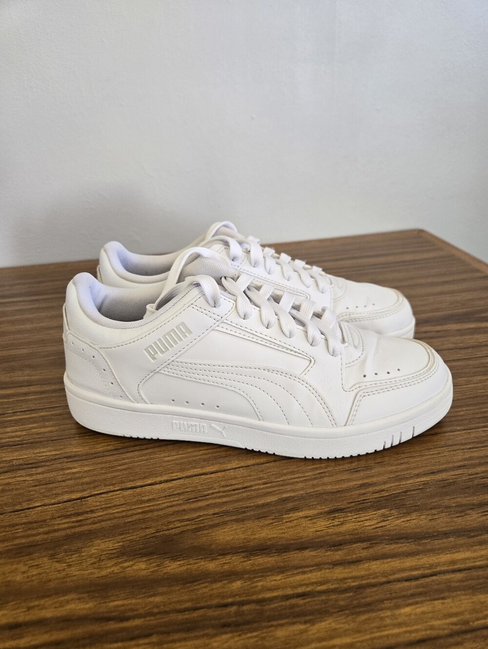 Puma Rebound Joy Womens 7.5 All-White Low Casual Sneakers 380747-02 Light Wear